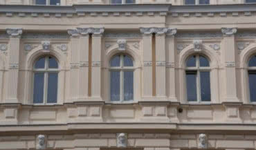 Produkt firmy Remmers na elewacji kamienicy w Łodzi